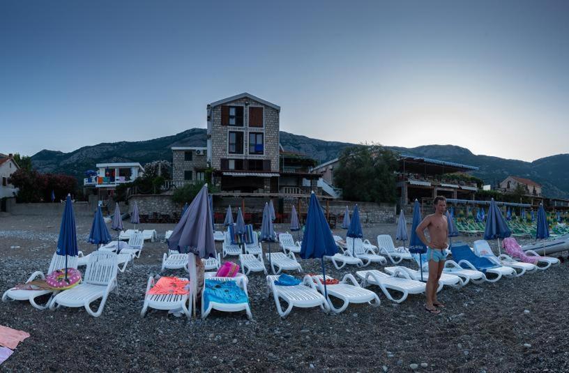 Apartments Galija Petrovac na moru Exterior foto