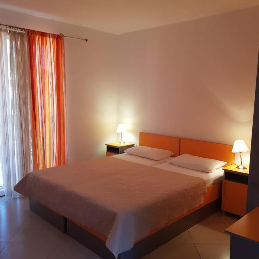 Apartments Galija Petrovac na moru Exterior foto